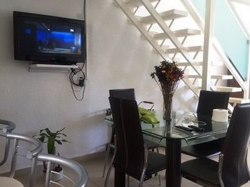 SE RENTA CASA EN RESIDENCIAL LOS ALMENDROS, ALBERCA, PALAPA AYALA MORELOS
