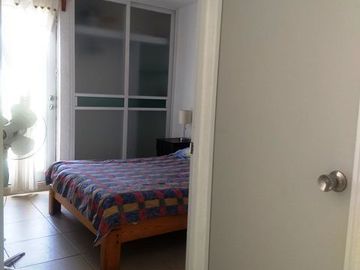 SE RENTA CASA EN RESIDENCIAL LOS ALMENDROS, ALBERCA, PALAPA AYALA MORELOS