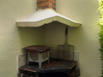 SE RENTA CASA EN RESIDENCIAL LOS ALMENDROS, ALBERCA, PALAPA AYALA MORELOS