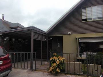 Excelente casa remodelada en Altos de Chiguayante
