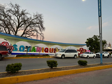 Rancho Con Bello Bosque, A Solo 7 Minutos de la Autopista México A Querétaro Km. 97.5.  En San Francisco Soyaniquilpan Edo. Méx.
