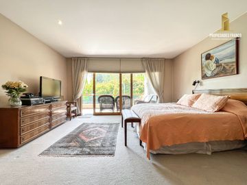 LAS CONDES. VENTA PENTHOUSE DE 500 M2 CONDOMINIO DE 3 DEPTOS