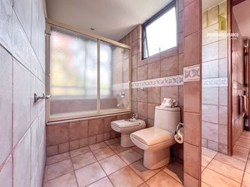 LAS CONDES. VENTA PENTHOUSE DE 500 M2 CONDOMINIO DE 3 DEPTOS