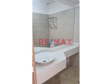 Departamento En Venta - En Linsidro A Un Paso De Wong 2 De Mayo!!!