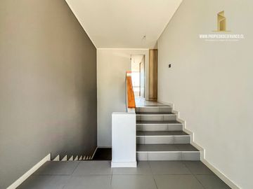 CONCON VENTA CASA A ESTRENAR 3D 4B CON VISTA EN CONDOMINIO