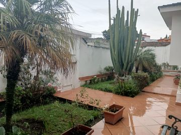 CASA EN VENTA LA COLINA SANGOLQUI