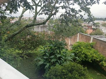 CASA EN VENTA LA COLINA SANGOLQUI