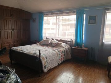 CASA EN VENTA LA COLINA SANGOLQUI