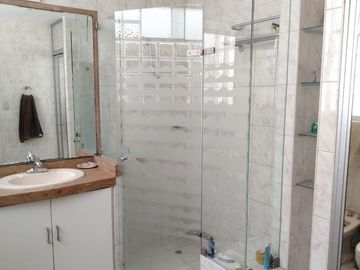 Venta De Lindo Departamento De 122 M2 En Lince Límite Con San Isidro