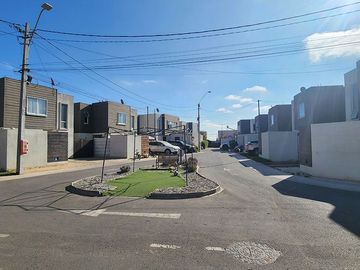 Casa en venta sin muebles 2D 1.5B Condominio Los Lucumos, sector Bosque Orte. III, Coquimbo