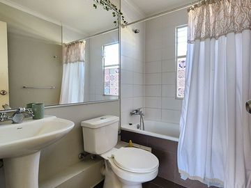 Casa en venta sin muebles 2D 1.5B Condominio Los Lucumos, sector Bosque Orte. III, Coquimbo