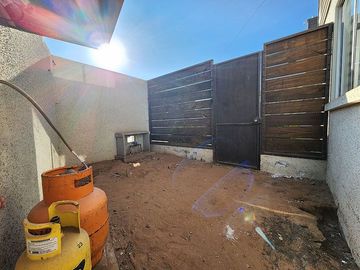Casa en venta sin muebles 2D 1.5B Condominio Los Lucumos, sector Bosque Orte. III, Coquimbo