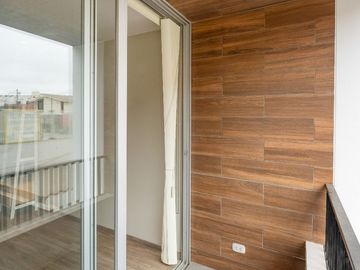 Se Alquila Lindo Departamento En Chacarilla Primer Piso Elevado Cerca Al Pentagonito Y Hermosos Parques