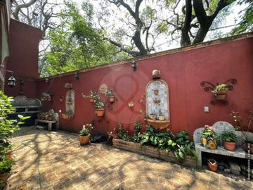 Venta Casa de 2 niveles, 7 Habs. + PH independiente en Coyoacán