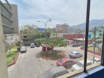 ¡Tu Nuevo Hogar en el Rímac – Vista al Parque y Precio de Ocasión!