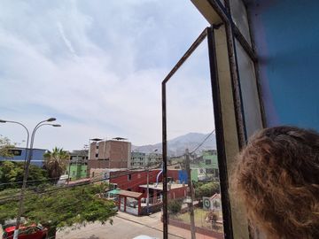¡Tu Nuevo Hogar en el Rímac – Vista al Parque y Precio de Ocasión!