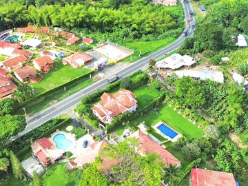 CASA  CAMPESTRE  EN VENTA SECTOR LA TEBAIDA QUINDIO