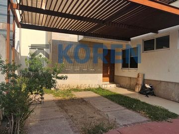 CASA EN VENTA CON RECAMARAS EN PLANTA BAJA EN RESIDENCIAL LOMBARDIA