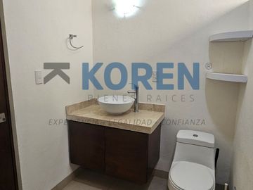 CASA EN VENTA CON RECAMARAS EN PLANTA BAJA EN RESIDENCIAL LOMBARDIA