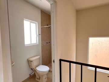 CASA EN FRACC. VIÑEDOS - Modelo Mediano