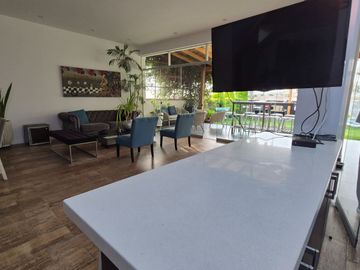 EXCLUSIVA CASA EN VENTA CASUARINAS SUR