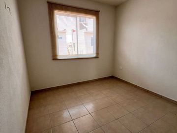 CASA EN FRACC. VIÑEDOS - Modelo Grande