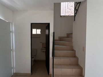 CASA EN FRACC. VIÑEDOS - Modelo Chico