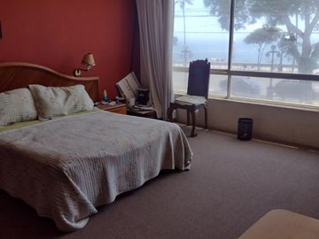 Preciosa casa en chorrillos frente al mar