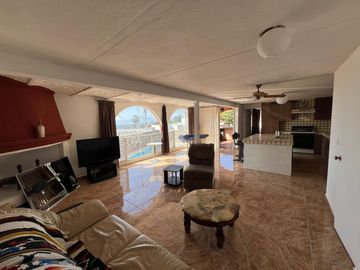 Casa en Venta dentro en Chapala Country Club