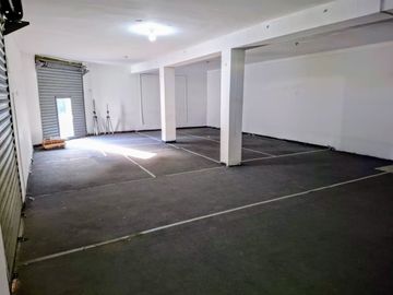 CASA EN VENTA EN ESQUIN, URB. JORGE CHAVEZ CALLAO, CERCA DE LA AV. TOMAS VALLE Y PACASMAYO