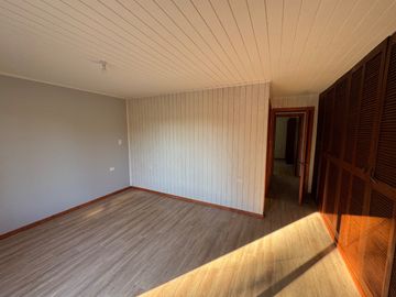 Casa nueva de 1 piso orilla pavimento km 20 camino a Cato