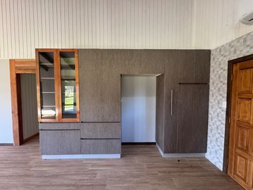Casa nueva de 1 piso orilla pavimento km 20 camino a Cato