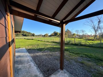 Casa nueva de 1 piso orilla pavimento km 20 camino a Cato