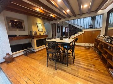 Residencia con Vista al Campo de Golf en Club de Golf San Carlos, Metepec
