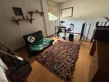Residencia con Vista al Campo de Golf en Club de Golf San Carlos, Metepec
