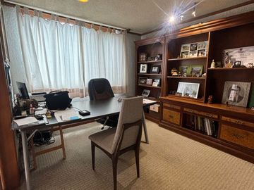 Residencia con Vista al Campo de Golf en Club de Golf San Carlos, Metepec
