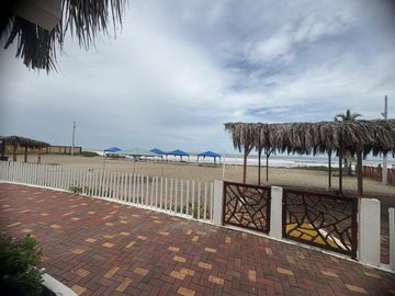 VILLAMIL PLAYAS VENDO CON PRECIO DE OPORTUNIDAD DPTO EN ALTAMAR 1