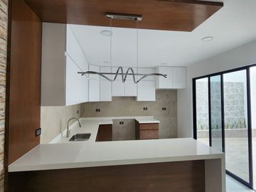 Privacidad, Espacio y Seguridad - Casa Nueva zona Monte Magno
