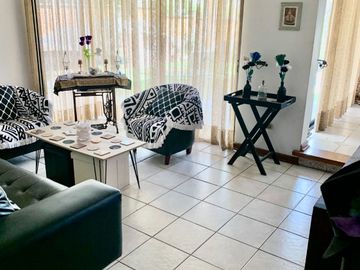 Casa 4D 4B con Piscina 140m2 y 299m2 terreno