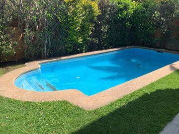 Casa 4D 4B con Piscina 140m2 y 299m2 terreno