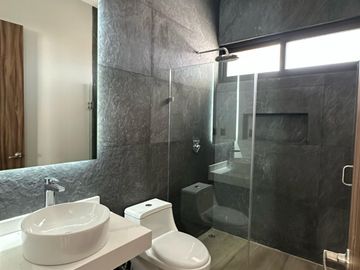 VENTA DE CASA EN CONDOMINIO EN LA VISTA RESIDENCIAL