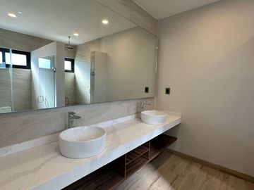 VENTA DE CASA EN CONDOMINIO EN LA VISTA RESIDENCIAL