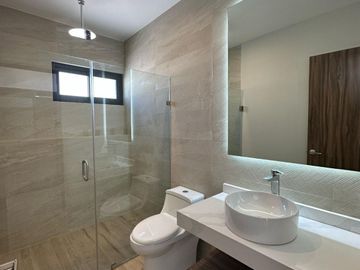 VENTA DE CASA EN CONDOMINIO EN LA VISTA RESIDENCIAL