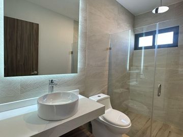 VENTA DE CASA EN CONDOMINIO EN LA VISTA RESIDENCIAL