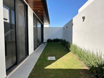 VENTA DE CASA EN CONDOMINIO EN LA VISTA RESIDENCIAL