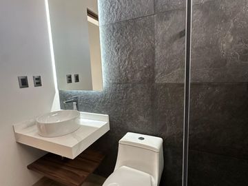 VENTA DE CASA EN CONDOMINIO EN LA VISTA RESIDENCIAL