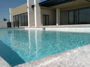 VENTA DE CASA EN CONDOMINIO EN LA VISTA RESIDENCIAL