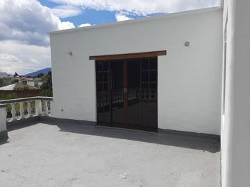 Casa en venta sector Hacienda Santa Clara Sangolquí.