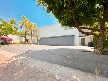 Casa en Venta con alberca en Lomas del Bosque Amueblada de Lujo en Zona Andares Zapopan