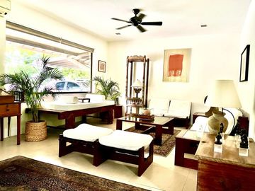 FOR SALE 3 Storey House and Lot located at Ayala Southvale Primera, Bacoor, Cavite